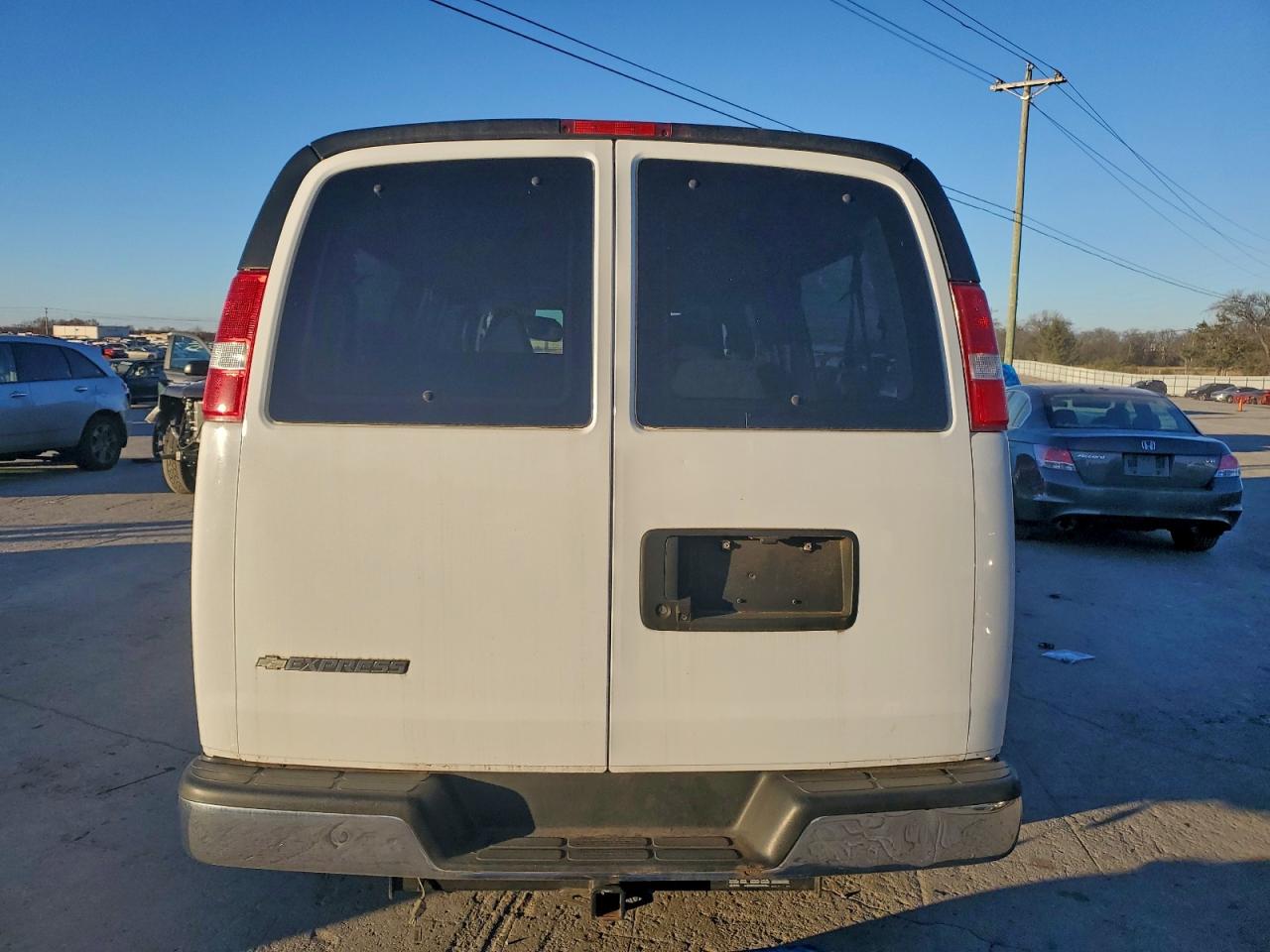 CHEVROLET EXPRESS LT