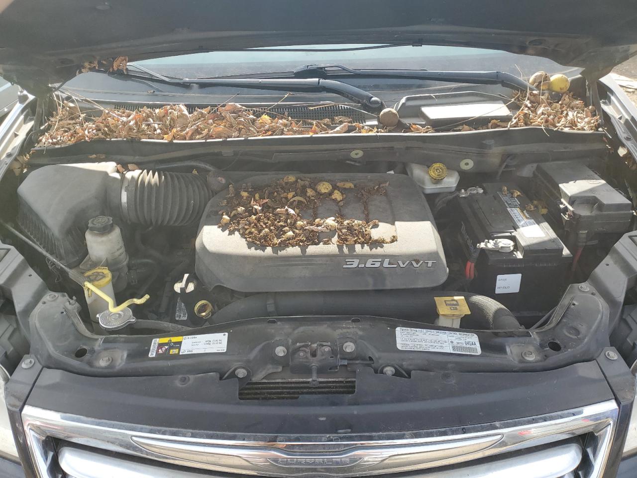 CHRYSLER TOWN & COUNTRY TOURING