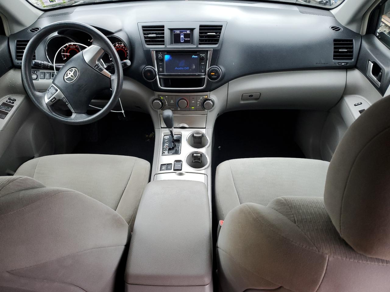 TOYOTA HIGHLANDER BASE