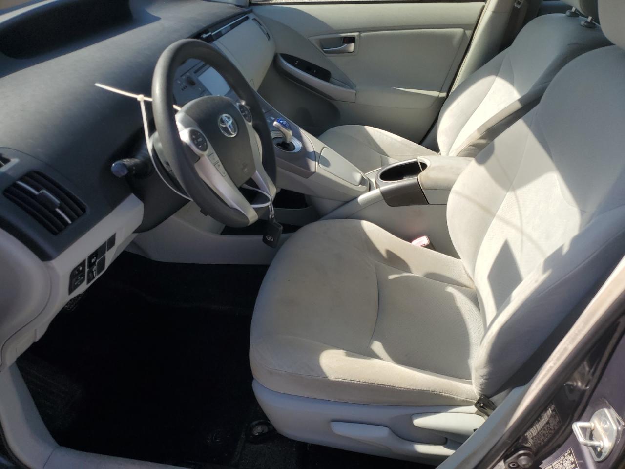 Lot #3315938103 2013 TOYOTA PRIUS