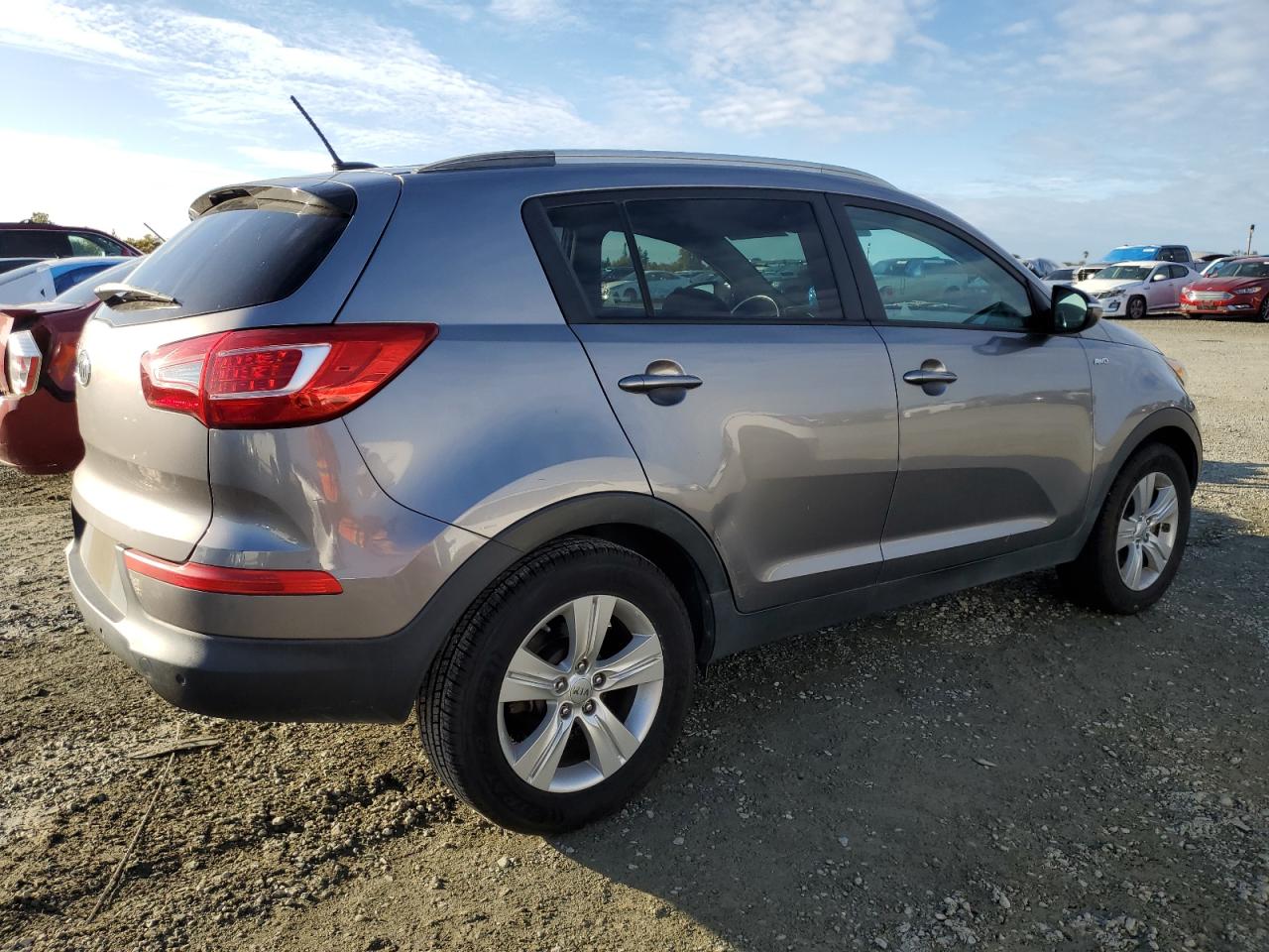 KIA SPORTAGE LX
