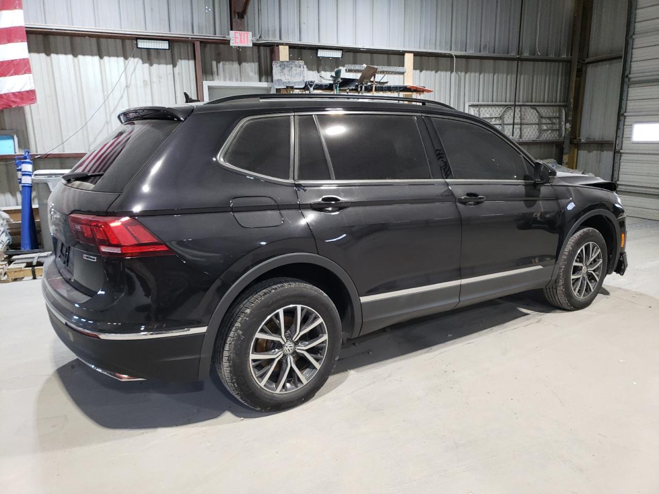 VOLKSWAGEN TIGUAN SE