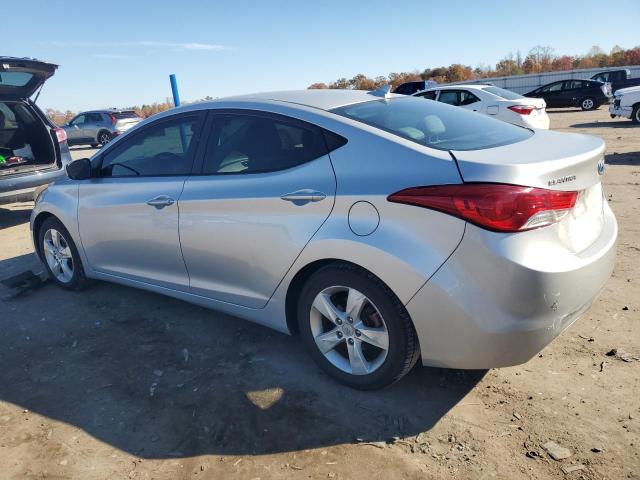 2012 HYUNDAI ELANTRA - 5NPDH4AE4CH071270