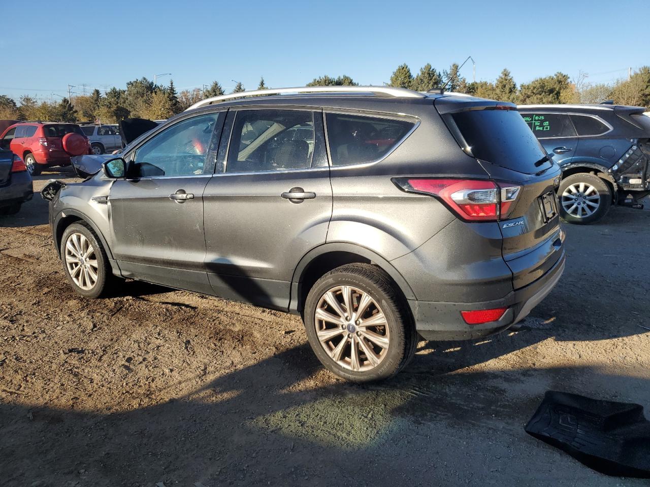 FORD ESCAPE TITANIUM