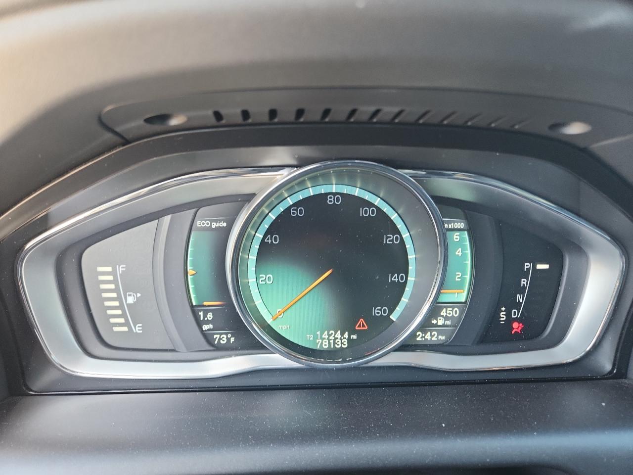 VOLVO XC60 T5 PREMIER