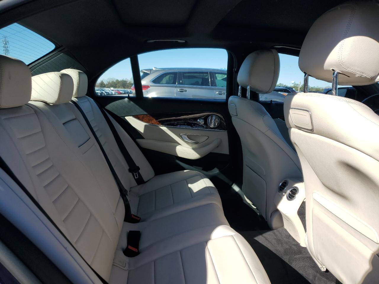 MERCEDES-BENZ E-CLASS 300 4MATIC