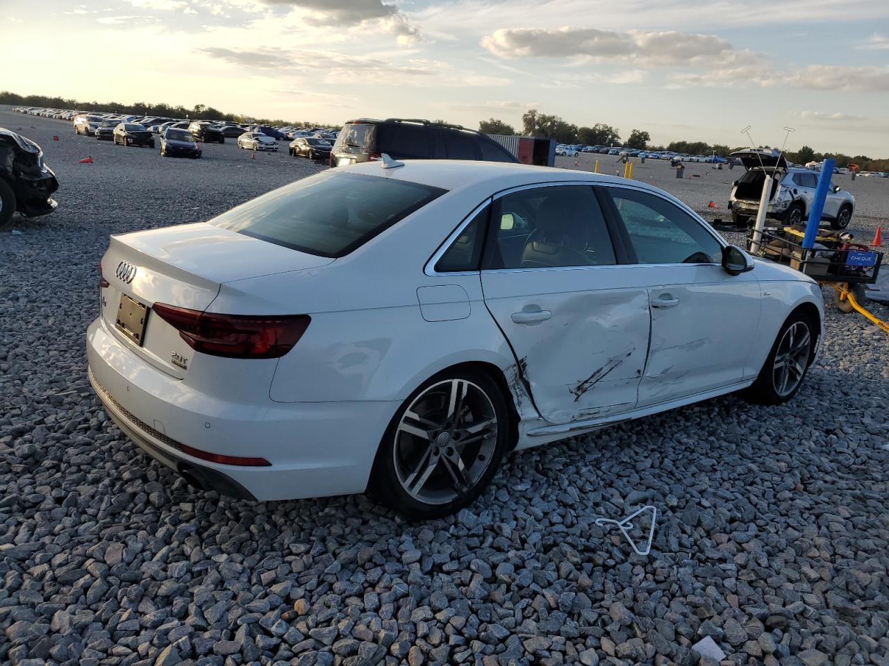AUDI A4 PREMIUM PLUS