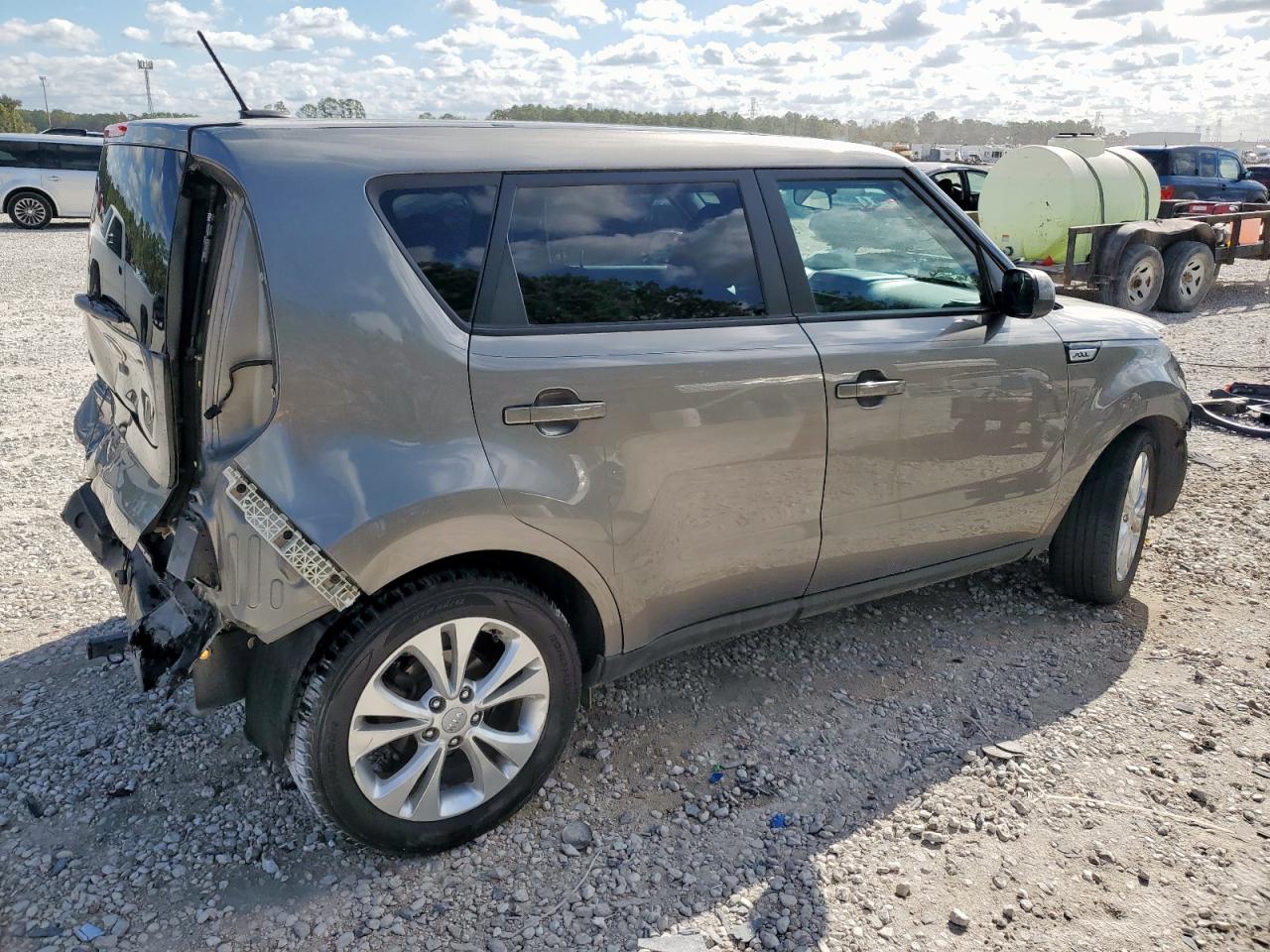 KIA SOUL +