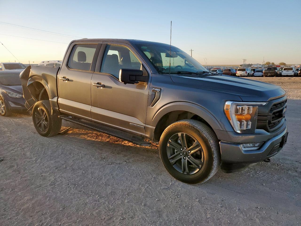 FORD F-150 SUPERCREW