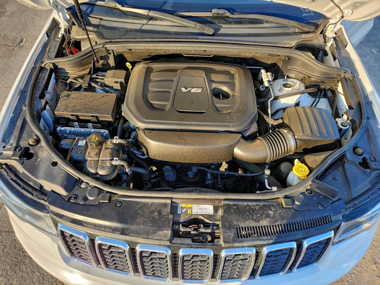 JEEP GRAND CHEROKEE LAREDO