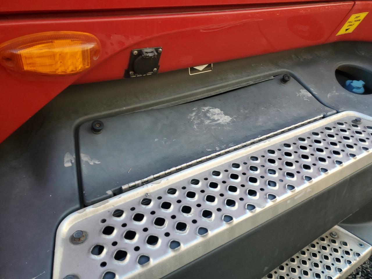 Lot #3306867975 2020 INTERNATIONAL LT625