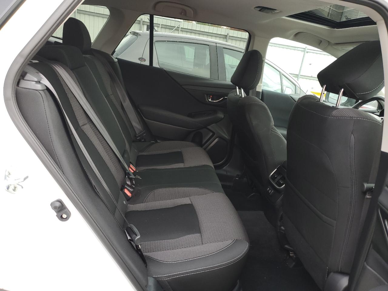 SUBARU OUTBACK PREMIUM