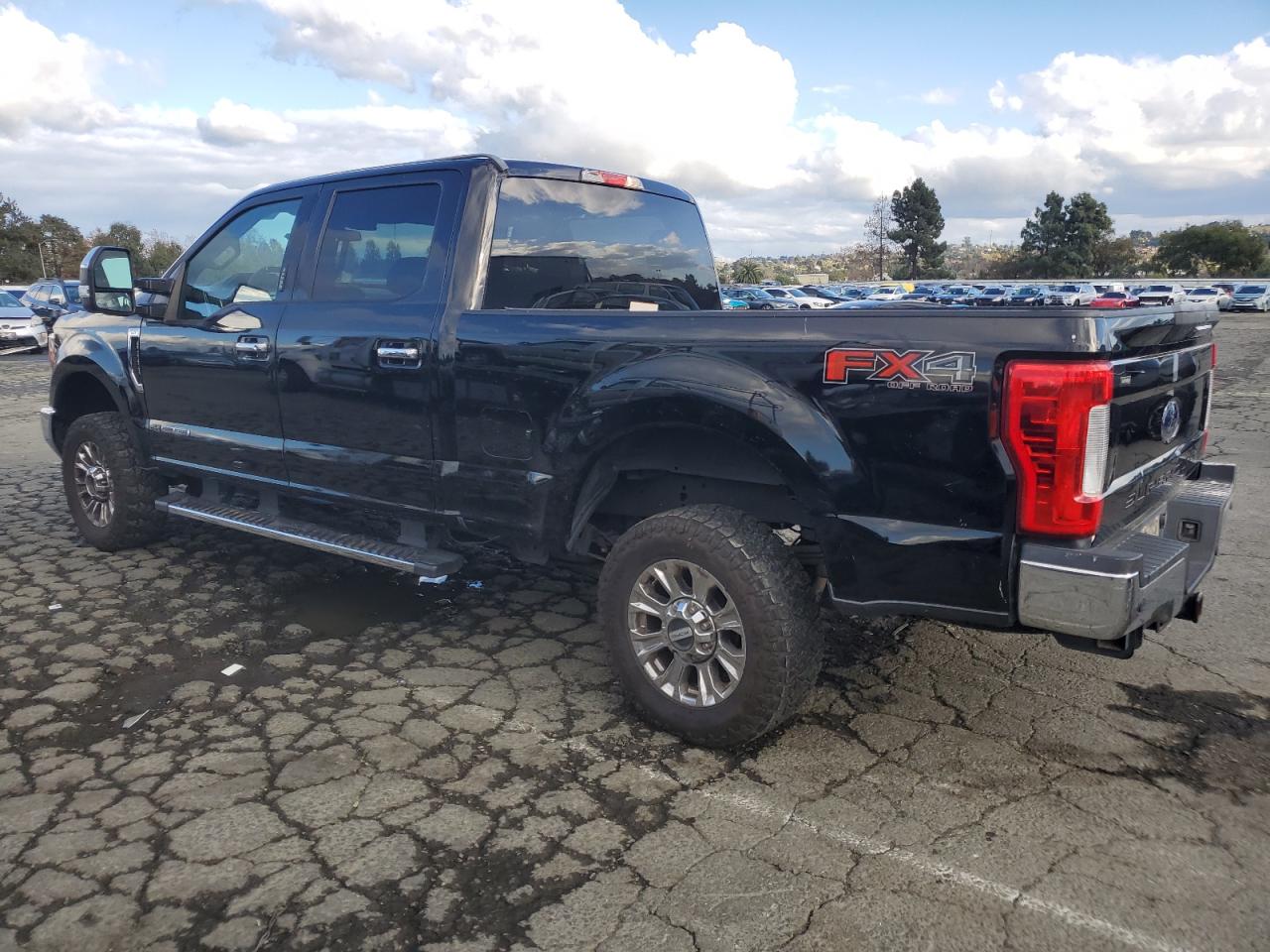 FORD F-250 SUPER DUTY