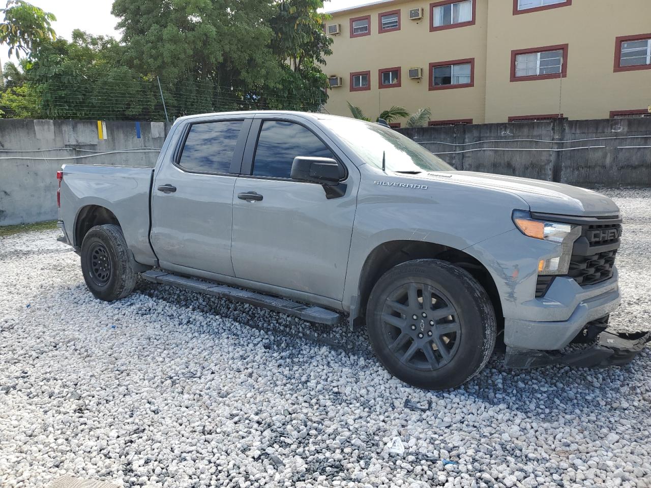 CHEVROLET SILVERADO C1500 CUSTOM