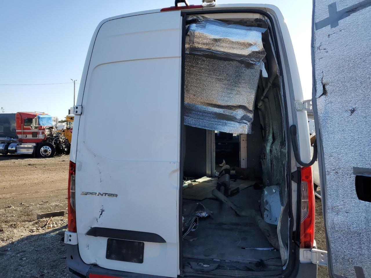 MERCEDES-BENZ SPRINTER 2500