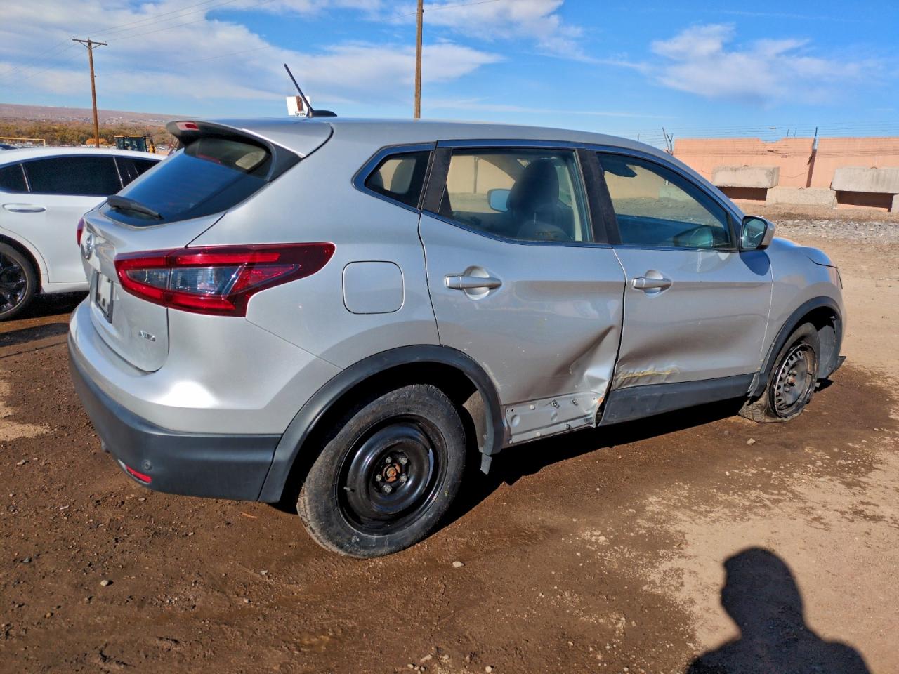 NISSAN ROGUE SPORT S