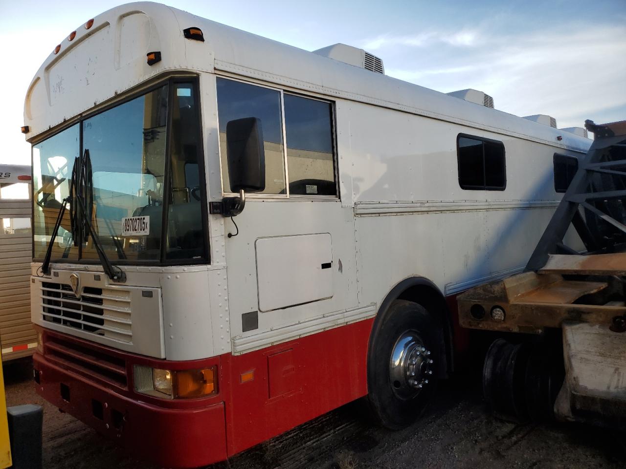 Lot #3284782523 2010 IC CORPORATION ICRP 3000 FE