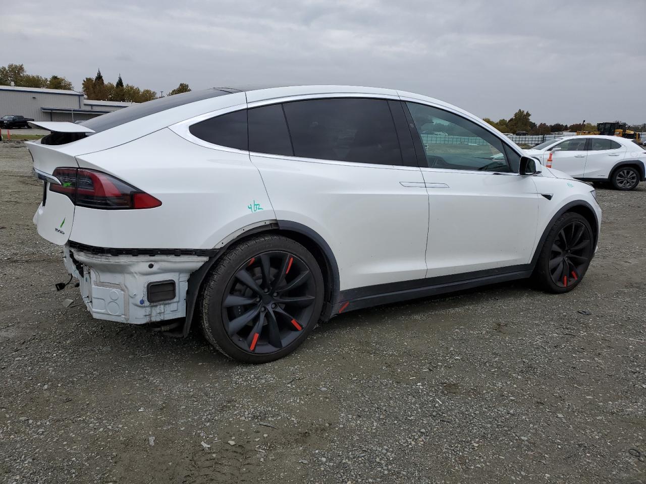 TESLA MODEL X