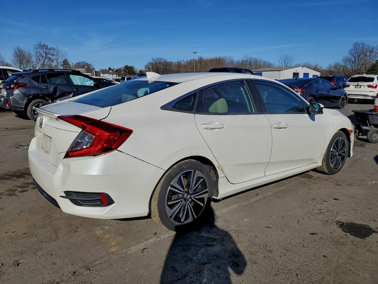 Lot #3305306303 2016 HONDA CIVIC EXL