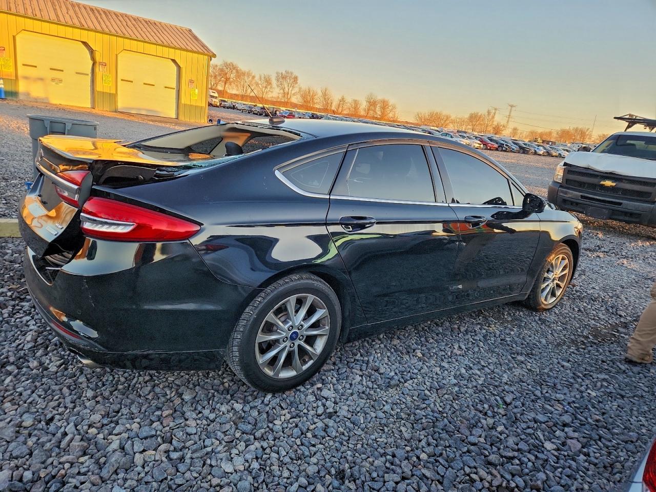 FORD FUSION SE
