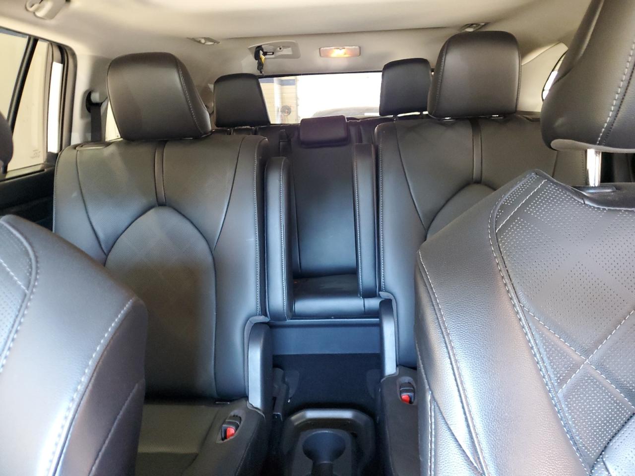 TOYOTA HIGHLANDER HYBRID PLATINUM