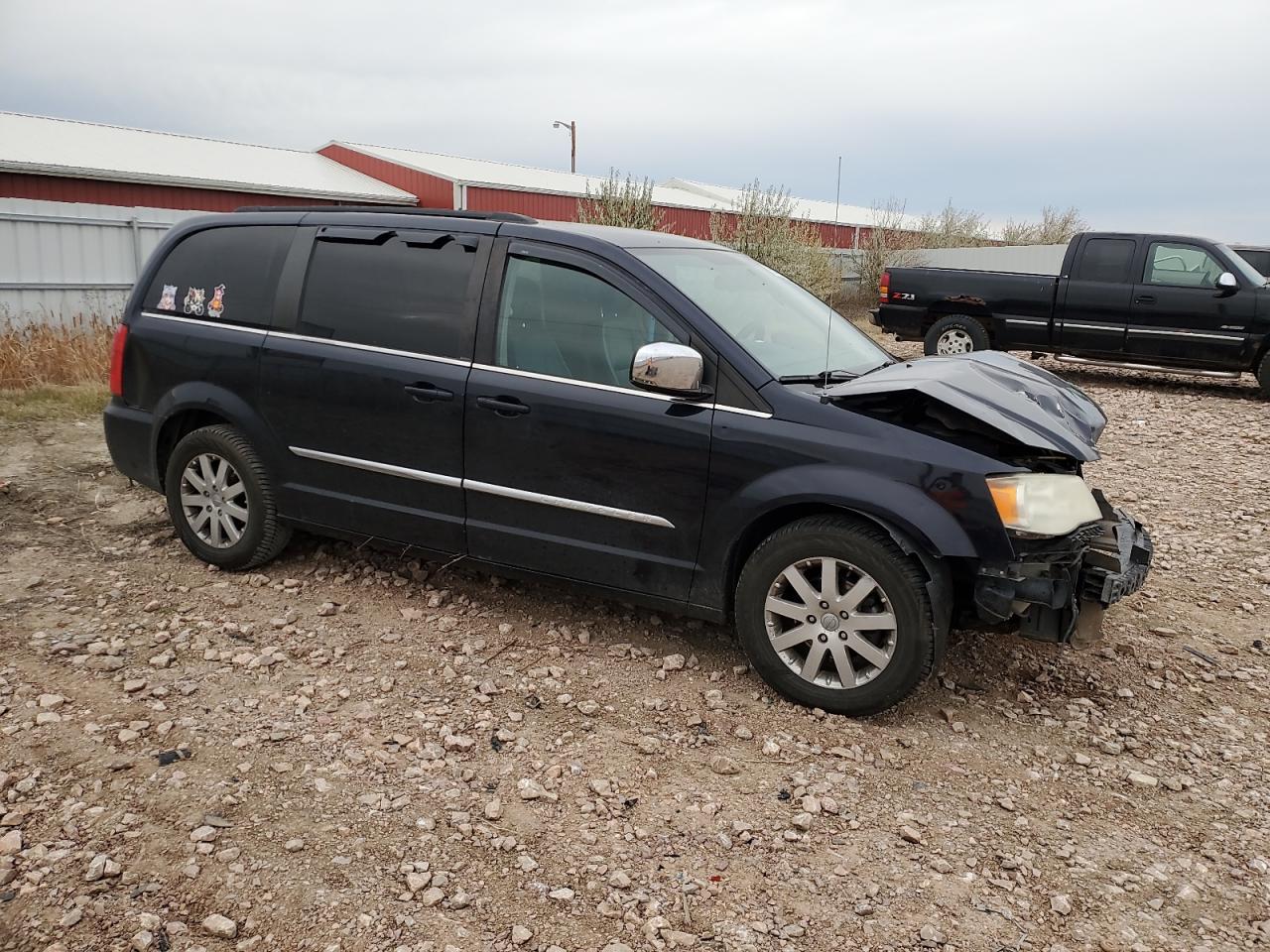 CHRYSLER TOWN & COUNTRY TOURING L