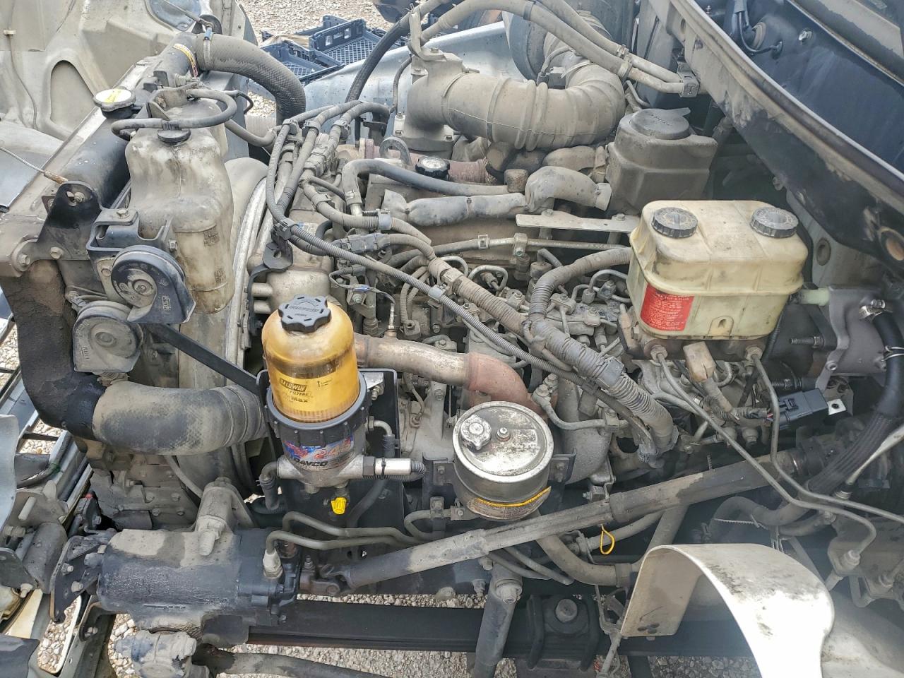 Lot #3305402303 2015 HINO 258/268