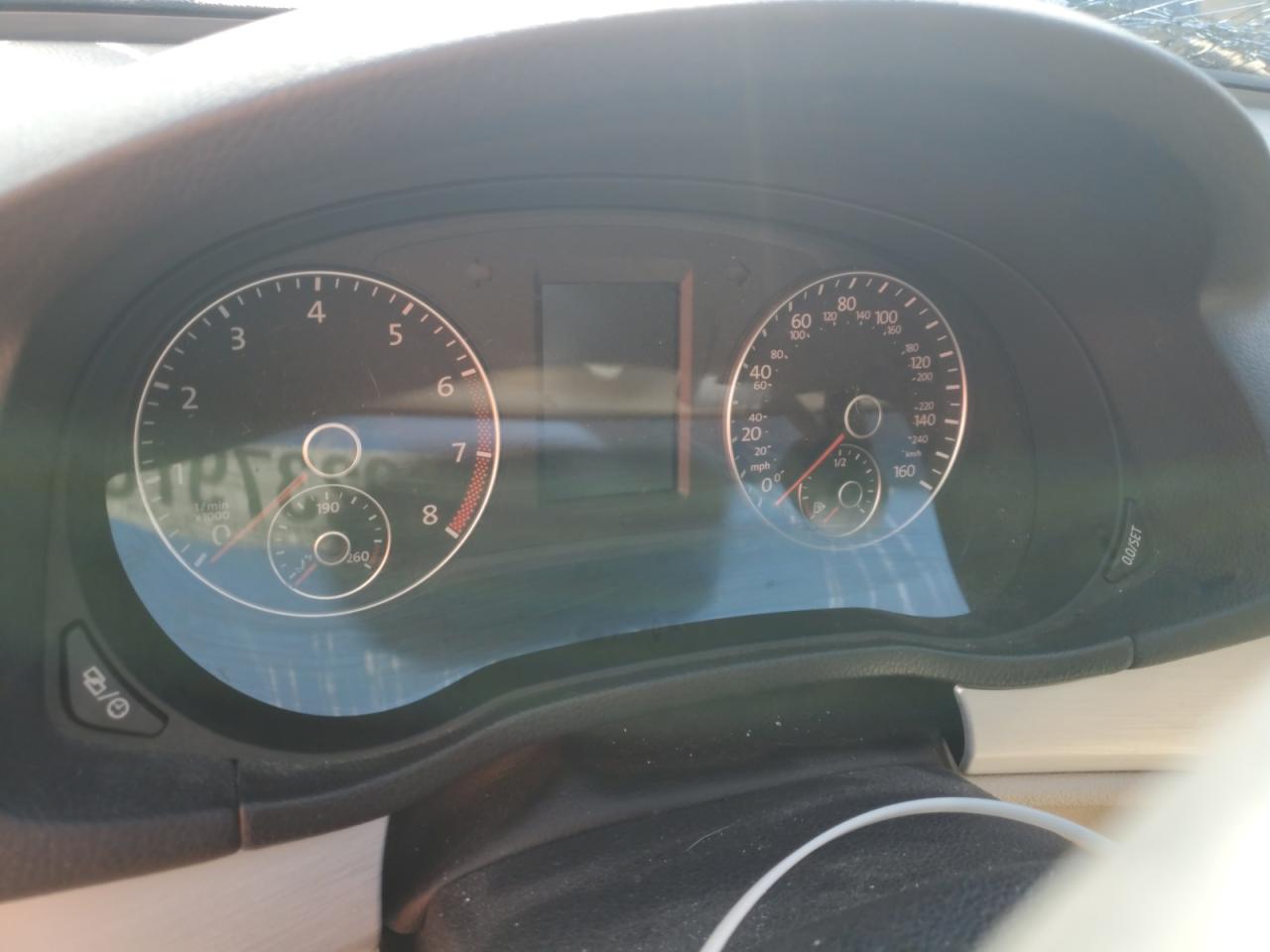 VOLKSWAGEN PASSAT SE