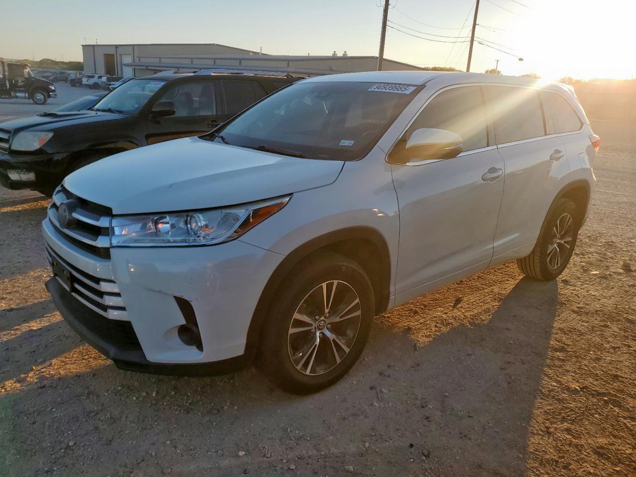 TOYOTA HIGHLANDER LE