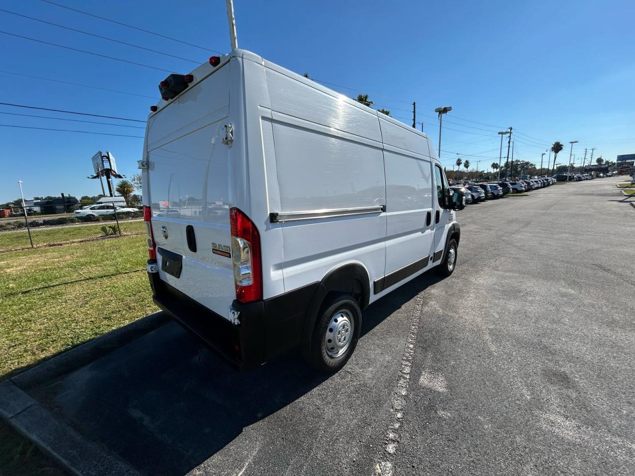 RAM PROMASTER 2500 HIGH