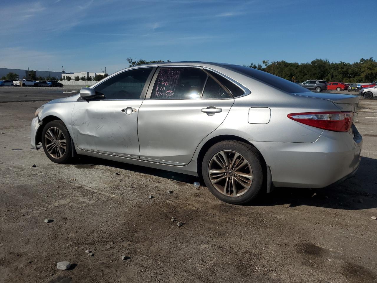 TOYOTA CAMRY LE