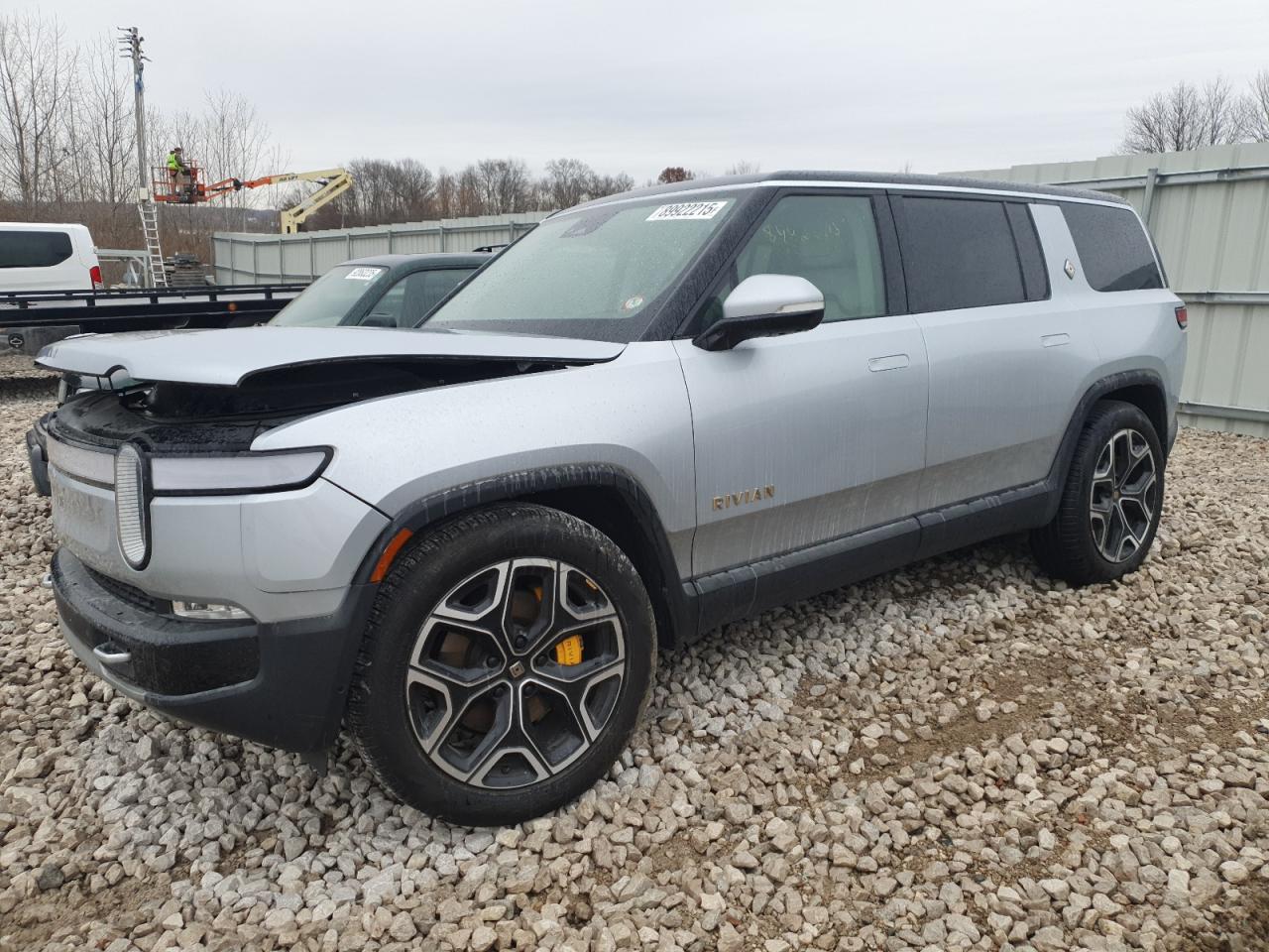 RIVIAN R1S ADVENTURE