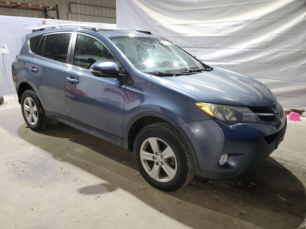 TOYOTA RAV4 XLE