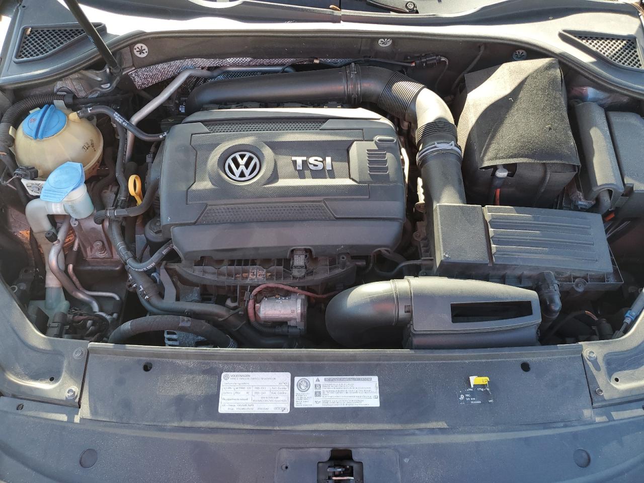 VOLKSWAGEN PASSAT SE