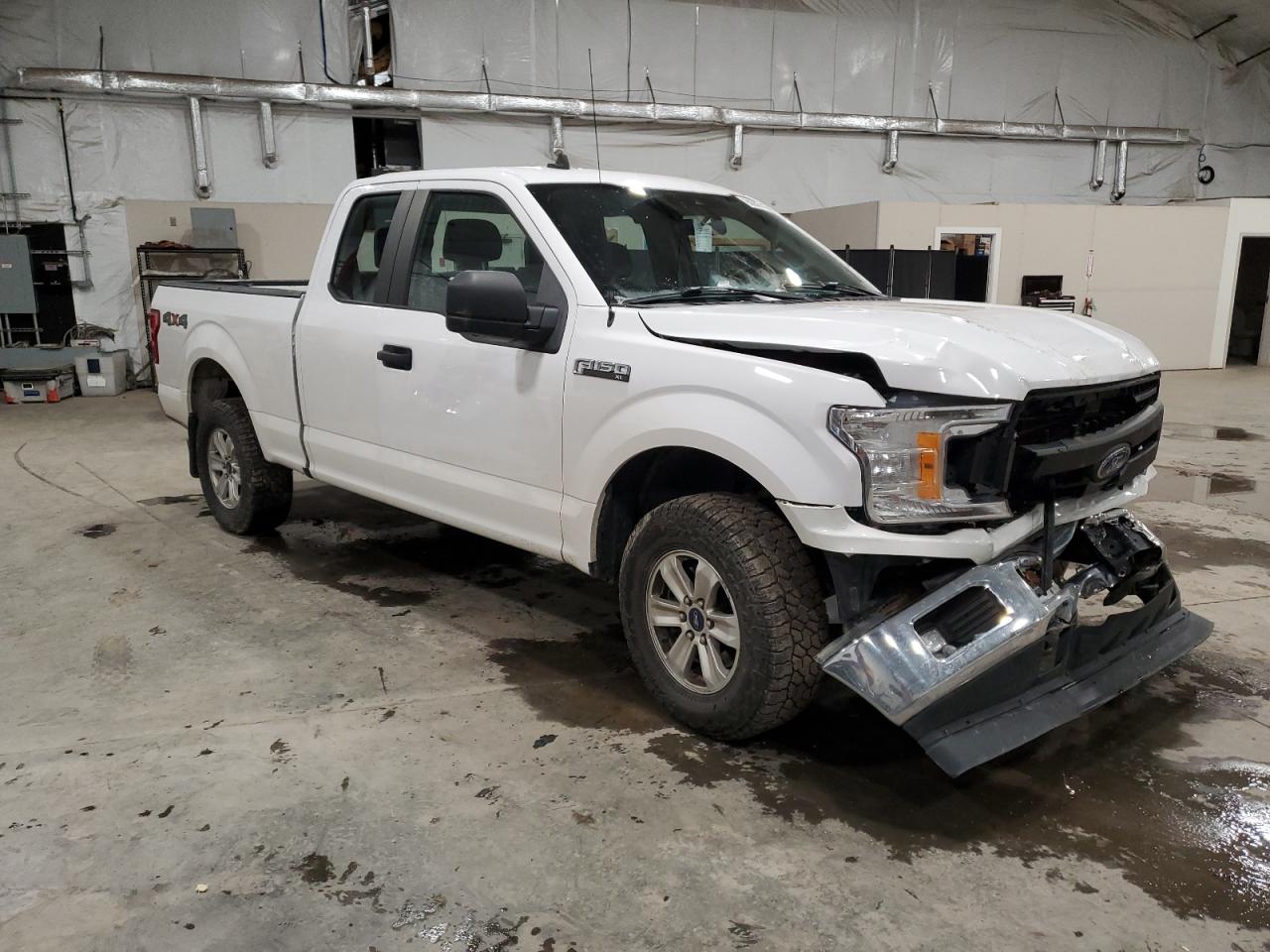 FORD F-150 SUPER CAB