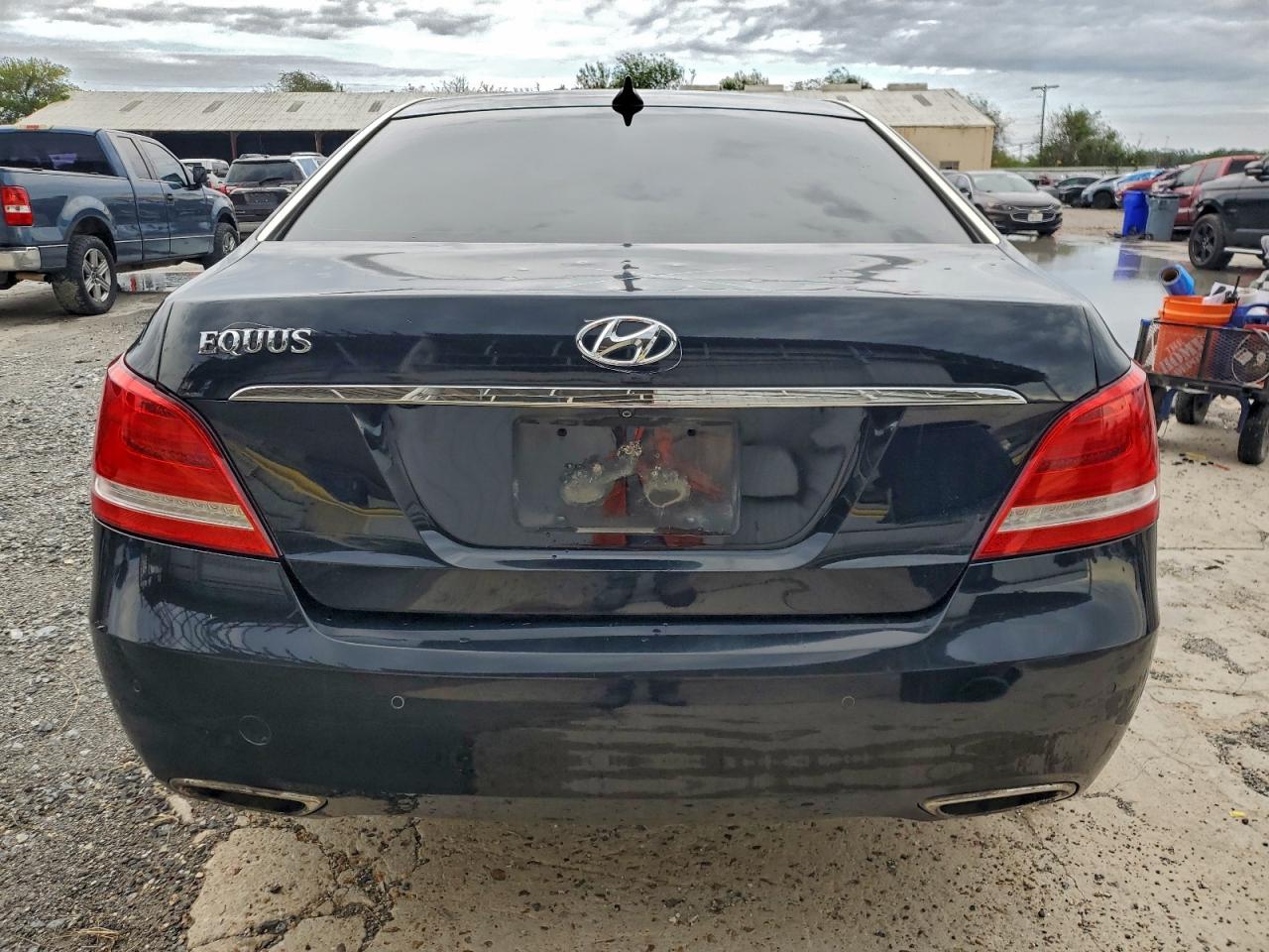 HYUNDAI EQUUS SIGNATURE