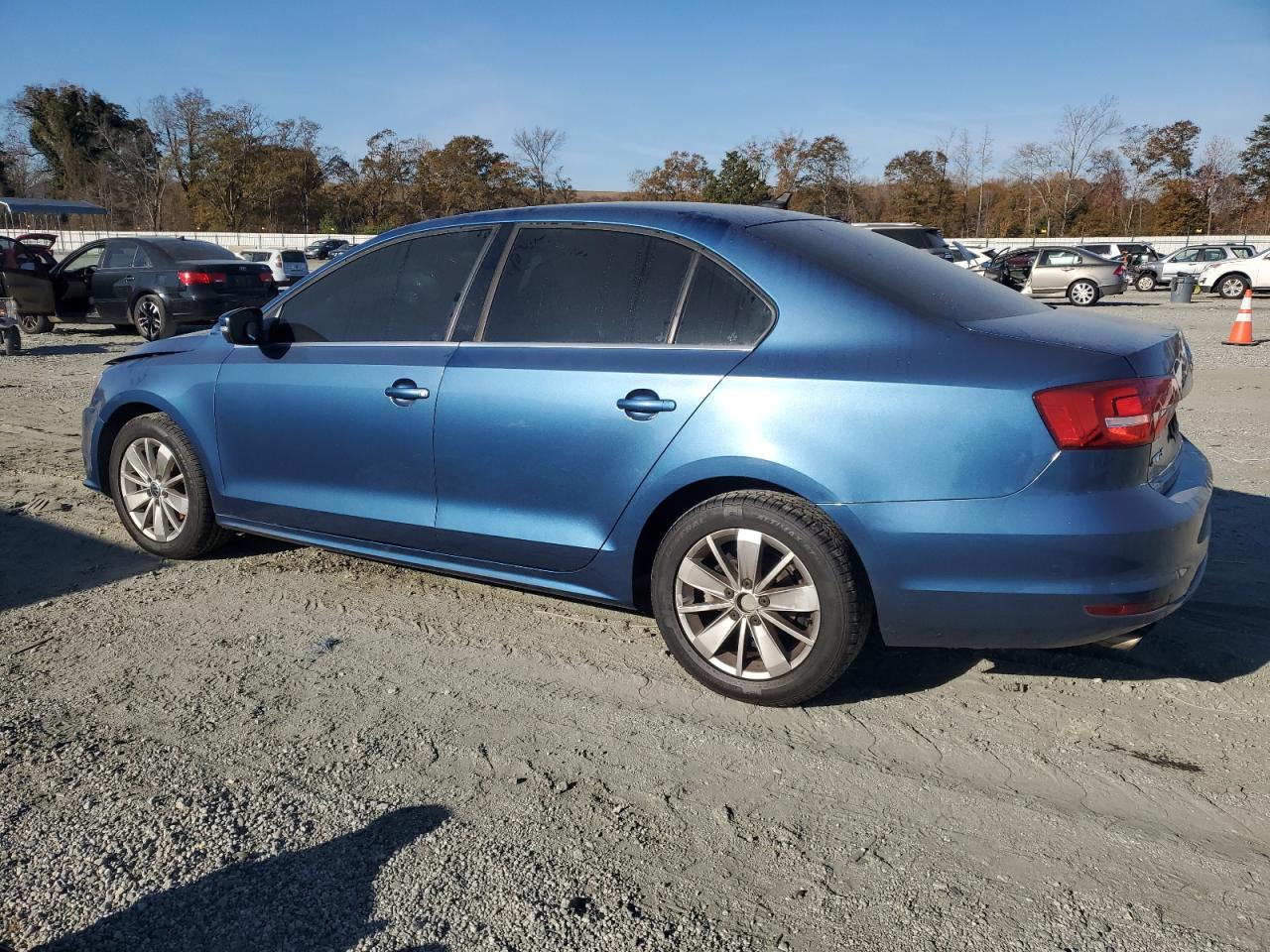 VOLKSWAGEN JETTA SE