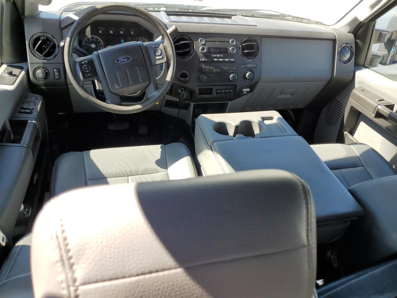 FORD F-350 SUPER DUTY