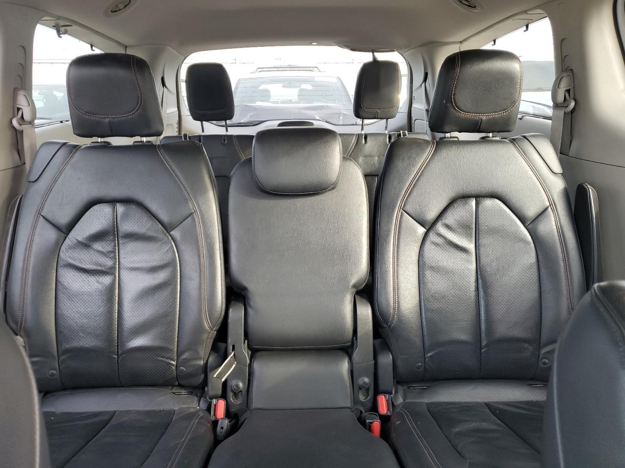 CHRYSLER PACIFICA TOURING L