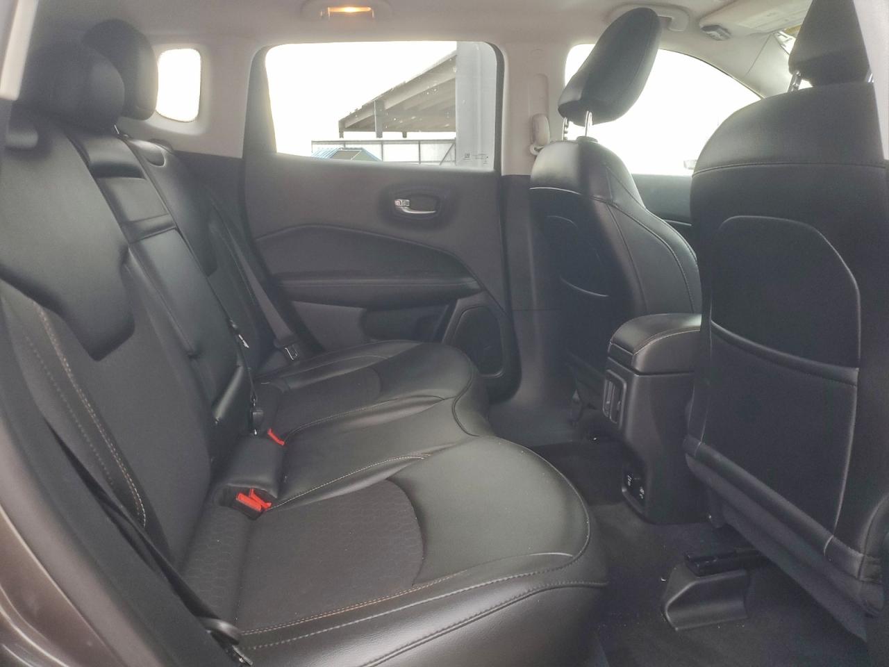 JEEP COMPASS LATITUDE