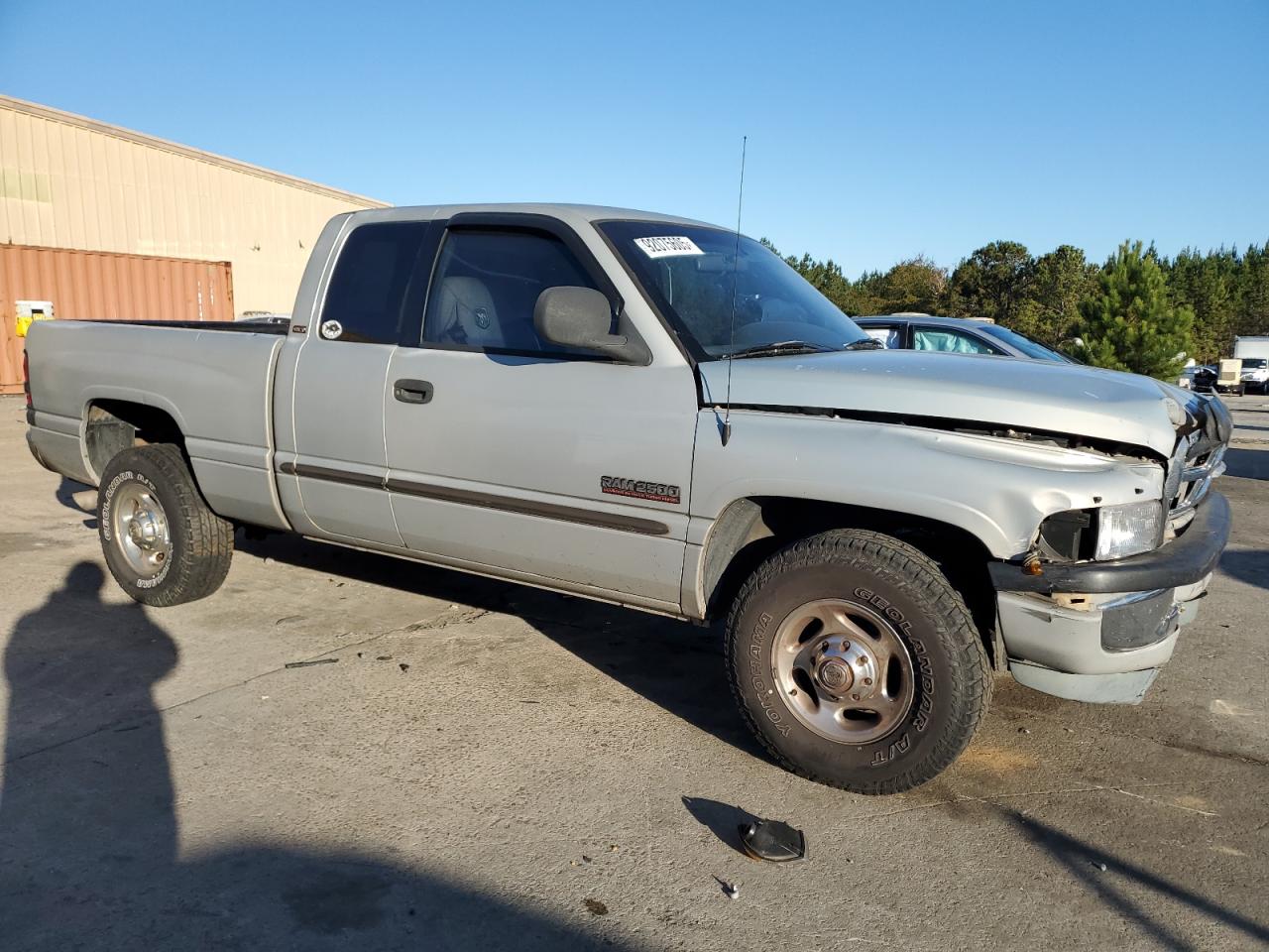 Lot #3290221223 2001 DODGE RAM 2500