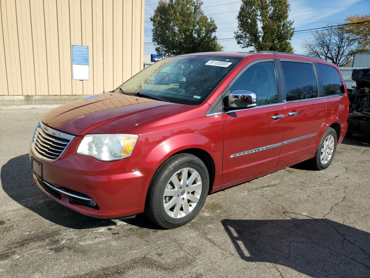 CHRYSLER TOWN & COUNTRY TOURING L