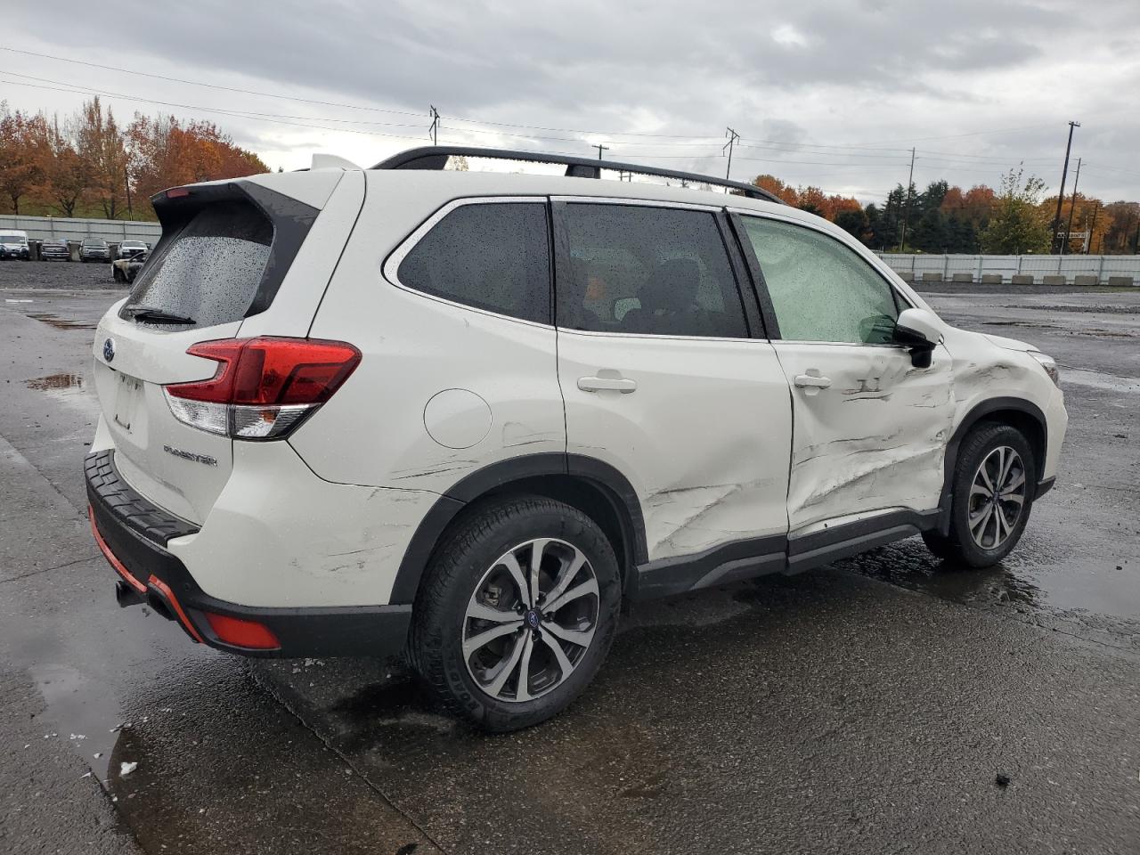 Lot #3309651853 2019 SUBARU FORESTER L