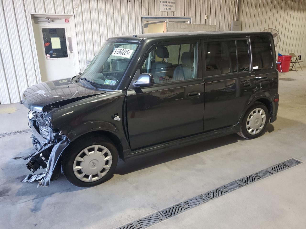 Lot #3315961118 2006 TOYOTA SCION XB