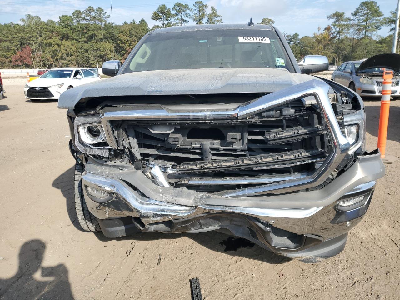 GMC SIERRA C1500 SLT