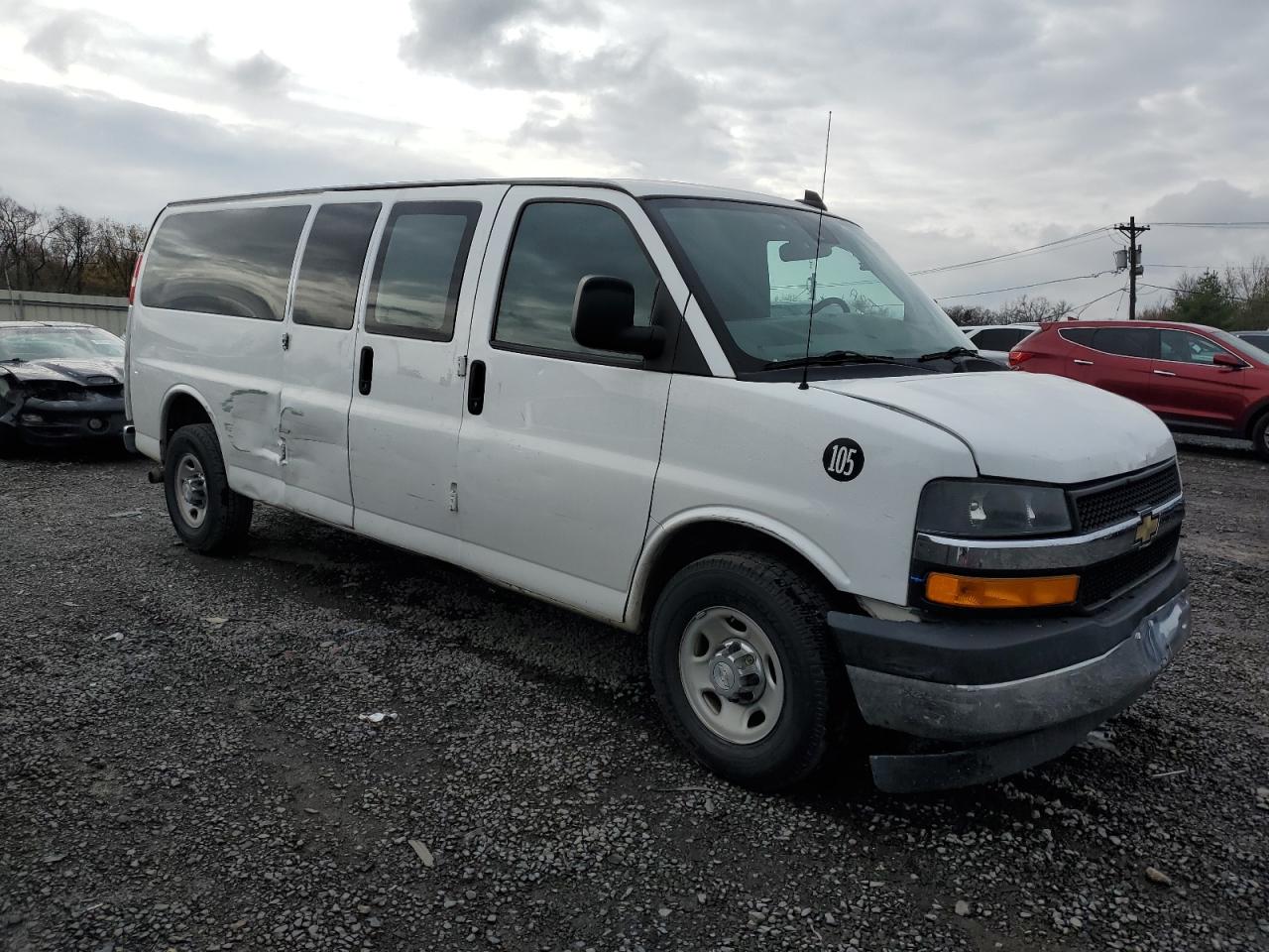 CHEVROLET EXPRESS LT