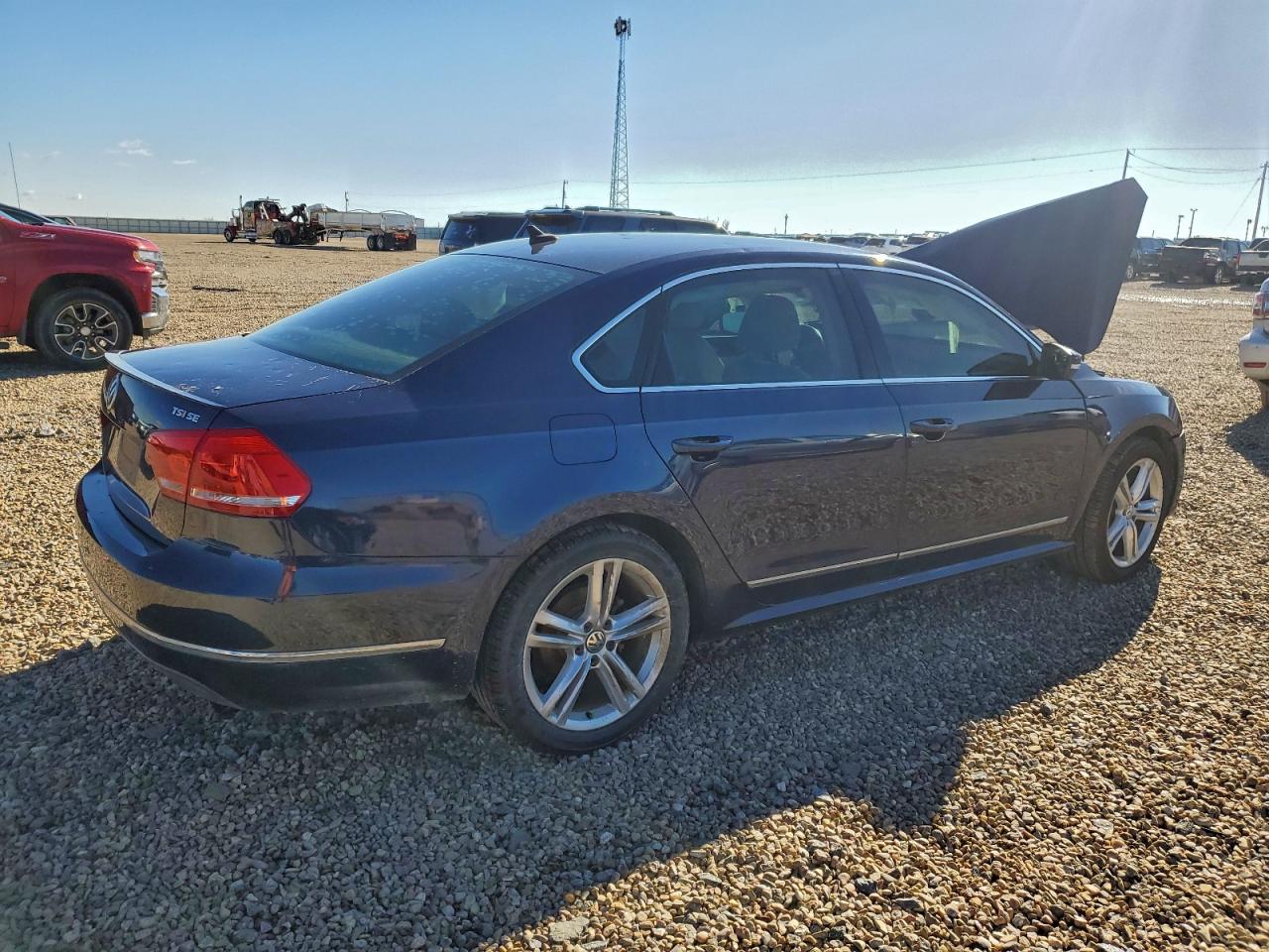 Lot #3317101990 2015 VOLKSWAGEN PASSAT SE