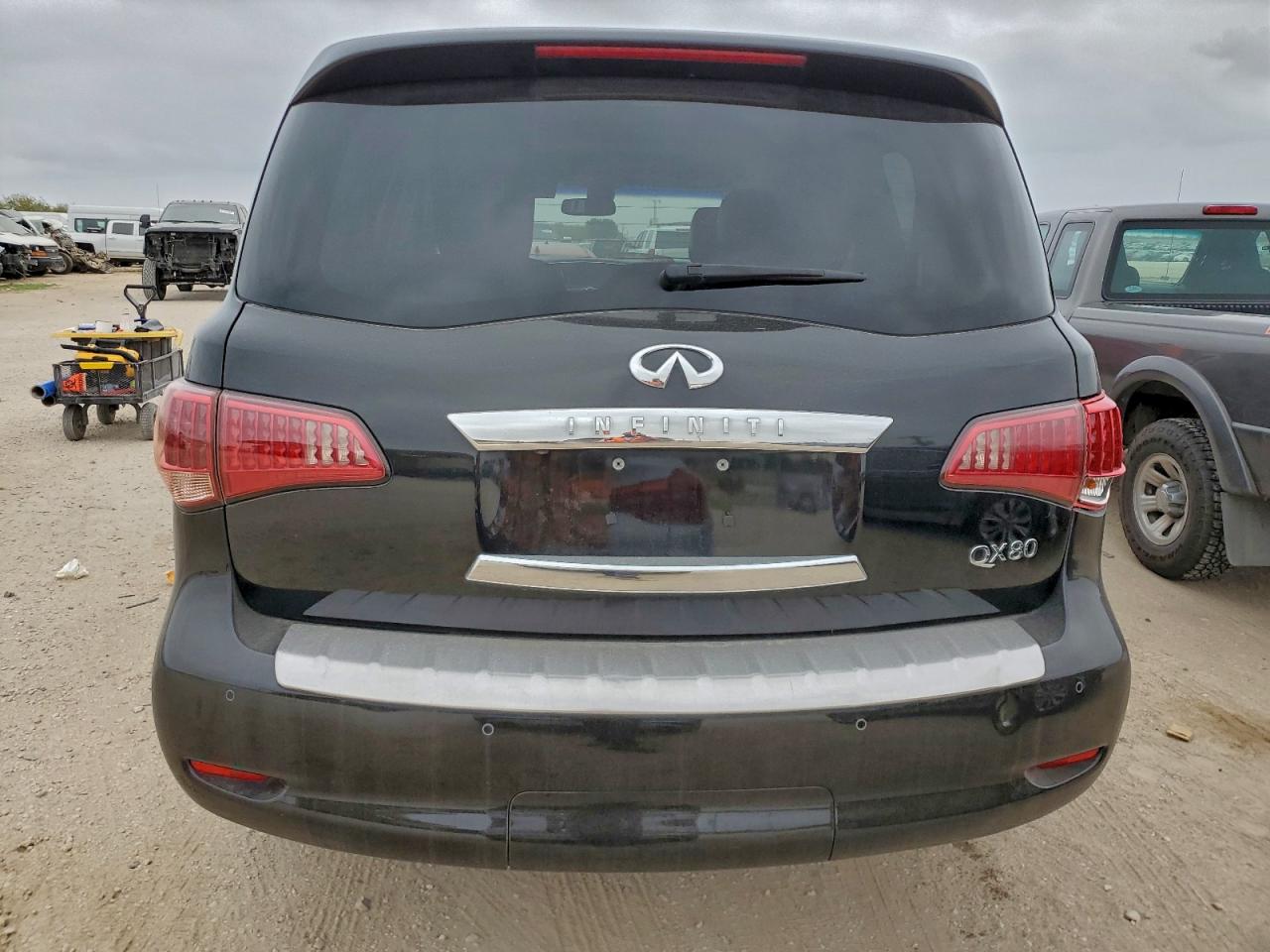INFINITI QX80