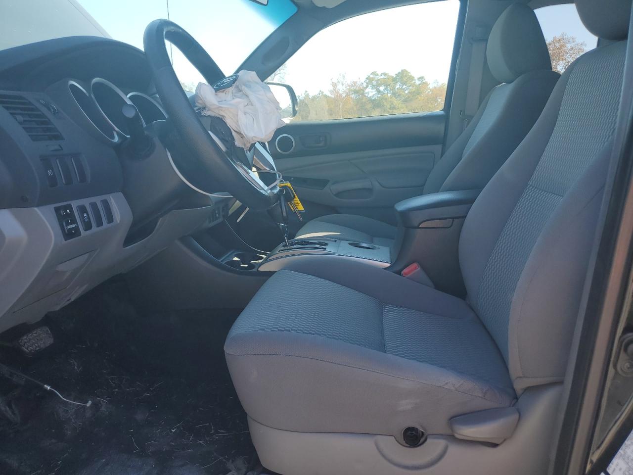 TOYOTA TACOMA PRERUNNER ACCESS CAB