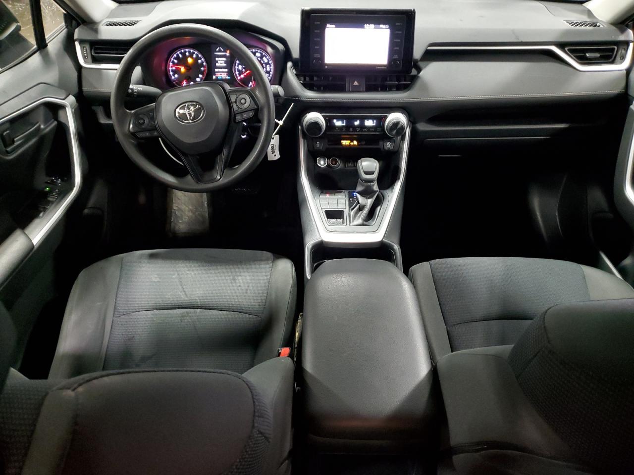 TOYOTA RAV4 LE
